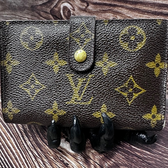 Louis Vuitton Monogram Kisslock Wallet EUC​​ - Picture 1 of 15